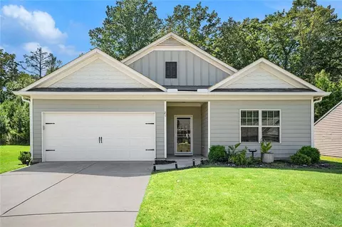 21 Bartlett Dr, Cartersville, GA 30120