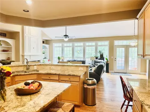 651 Hexham Ct, Suwanee, GA 30024 photo 6