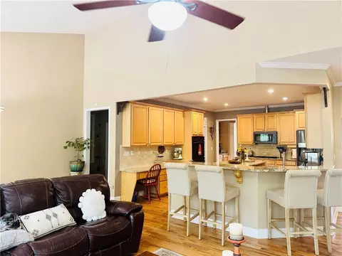 651 Hexham Ct, Suwanee, GA 30024 photo 9