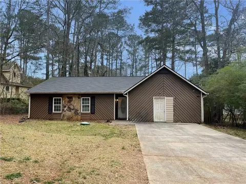 5117 Panola Valley Dr, Lithonia, GA 30038
