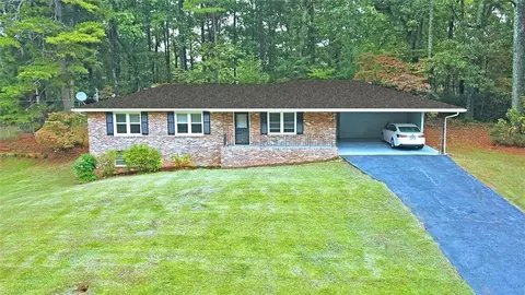 1792 Hammond Woods Cir SW, Marietta, GA 30008