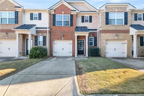 3135 Bernauer Trce, Atlanta, GA 30360