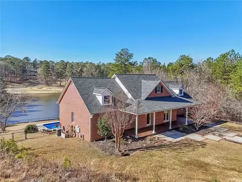 265 Eagle Dr, Macon, GA 31211