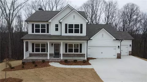 1098 Hawthorn Ct, Loganville, GA 30052
