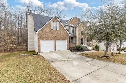6834 Fireside Ln, College Park, GA 30349