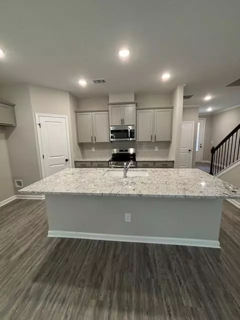 Kitchen - 1346 Lucan Ln #WC2.27, Lawrenceville, GA 30043 photo 4 of 6