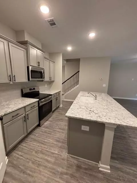 Kitchen - 1346 Lucan Ln #WC2.27, Lawrenceville, GA 30043 photo 6 of 6