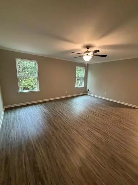 Living - 1346 Lucan Ln #WC2.27, Lawrenceville, GA 30043 photo 4 of 5