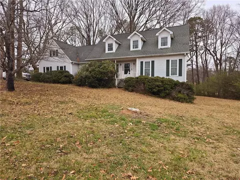 105 Pine Valley Rd, Hiram, GA 30141