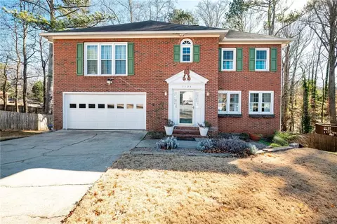 3125 Oak Meadow Dr, Snellville, GA 30078