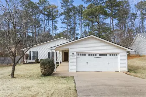 670 Lake Forest Ct, Roswell, GA 30076