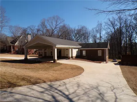 1616 Oleander Dr SW, Lilburn, GA 30047