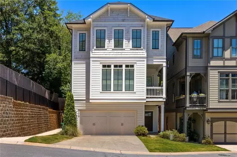 770 Grove Bnd, Decatur, GA 30030