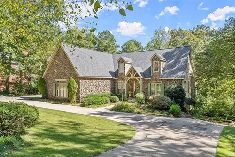 6080 Camelia Dr, Douglasville, GA 30135