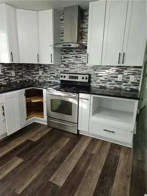 Kitchen - 95 Jenna Ln, Covington, GA 30016 photo 2 of 3