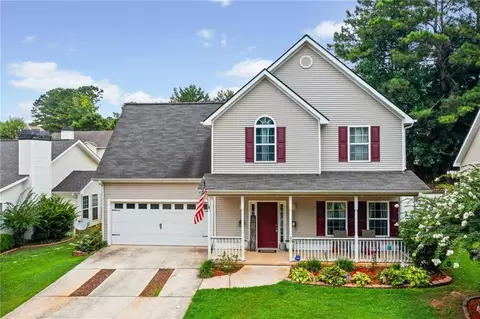 60 Crescent St, Newnan, GA 30265