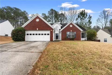 1305 Wilkes Crest Dr, Dacula, GA 30019