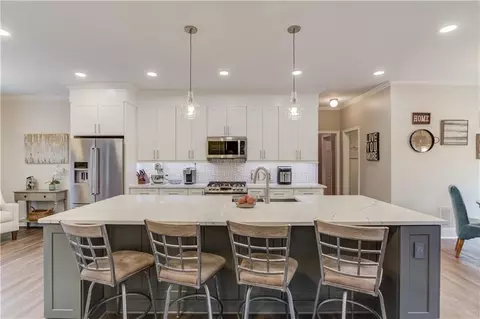 Kitchen - 3090 Oak Hampton Way, Duluth, GA 30096 photo 2 of 8