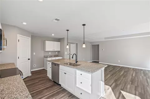 Kitchen - 1002 Rainier Dr, Euharlee, GA 30145 photo 1 of 1