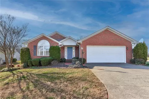 510 Alston Hill Ct, Cornelia, GA 30531