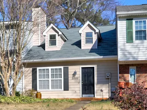 2095 Sand Wedge Cir NW, Kennesaw, GA 30144
