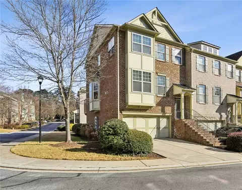 2071 Cobblestone Cir NE, Atlanta, GA 30319