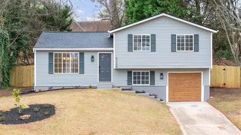 5088 Rockborough Trl, Norcross, GA 30071