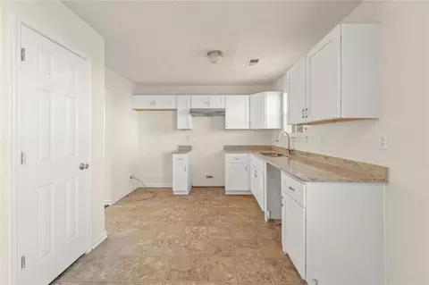 80 Keyton Dr, Covington, GA 30016 photo 9