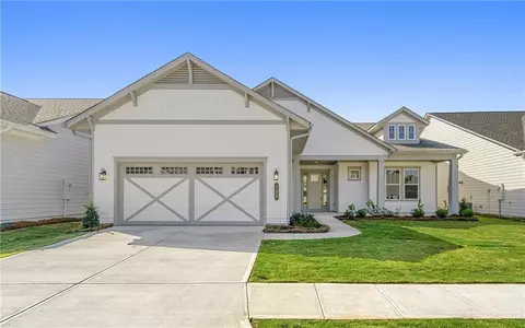 105 Oak Hill Ct, Newnan, GA 30265