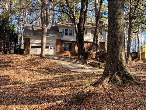 1193 Kelton Dr, Stone Mountain, GA 30083