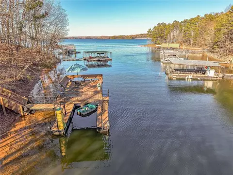 6212 Costa Lake Pt, Flowery Branch, GA 30542