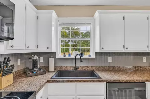 Kitchen - 2700 Walton Downs Rd, Monroe, GA 30655 photo 8 of 8