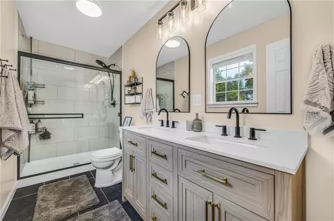 Bath - 2700 Walton Downs Rd, Monroe, GA 30655 photo 1 of 4