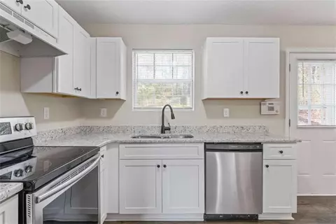 Kitchen - 111 Live Oak Dr, Jackson, GA 30233 photo 2 of 2