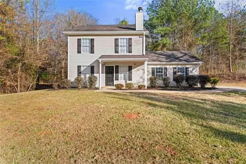 111 Live Oak Dr, Jackson, GA 30233
