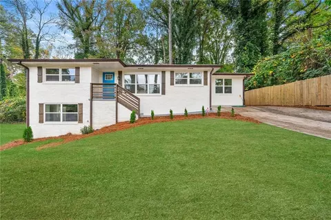 2212 Glendale Dr, Decatur, GA 30032