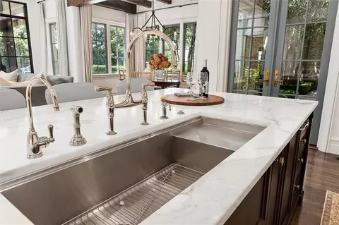 Kitchen - 14005 Haystack Ln, Milton, GA 30004 photo 13 of 20