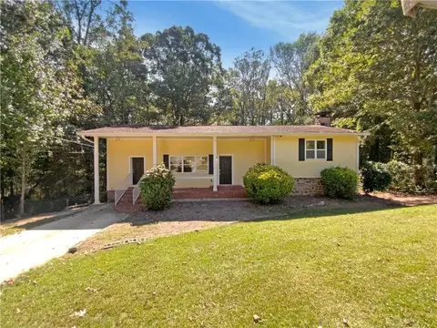 170 Pinehurst Dr, Stockbridge, GA 30281