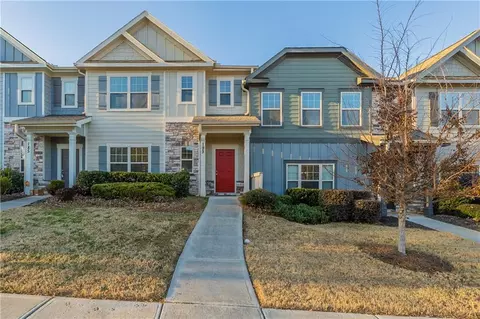195 Orchard Dr, Covington, GA 30014