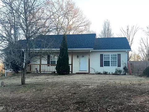 3729 Kimberly Dr, Gainesville, GA 30506