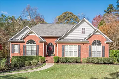 6204 Woodlore Dr NW, Acworth, GA 30101