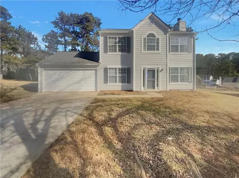 4248 Catalpa Ct, Ellenwood, GA 30294