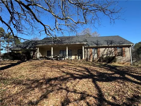 144 Rockbridge Rd SW, Lilburn, GA 30047
