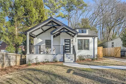668 Stokeswood Ave SE, Atlanta, GA 30316