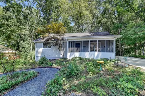 4660 Whispering Woods Dr, Cumming, GA 30040