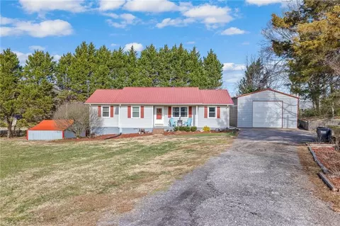 873 Mcneal Rd, Hoschton, GA 30548