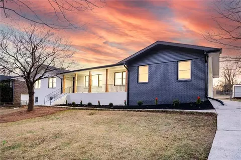 3800 William Paul Dr, Austell, GA 30106