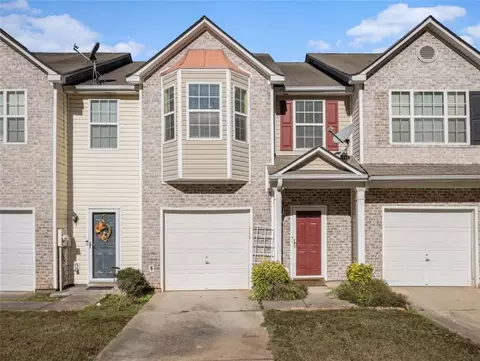 566 Maggie Ln, Jonesboro, GA 30238