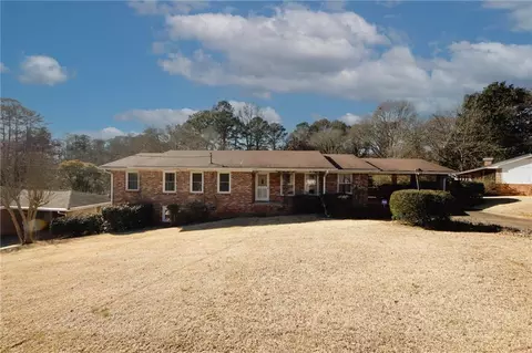2963 Thompson Cir, Decatur, GA 30034