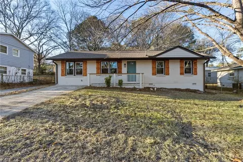 613 Roxbury Dr, Riverdale, GA 30274
